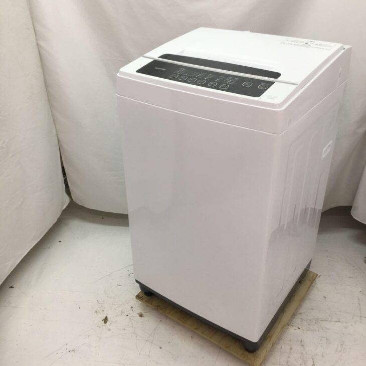 送料込！　アイリスオーヤマ　全自動洗濯機　6kg　2021年製　KAW-60A