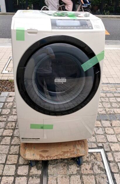 HITACHI ドラム式洗濯機 - 洗濯機