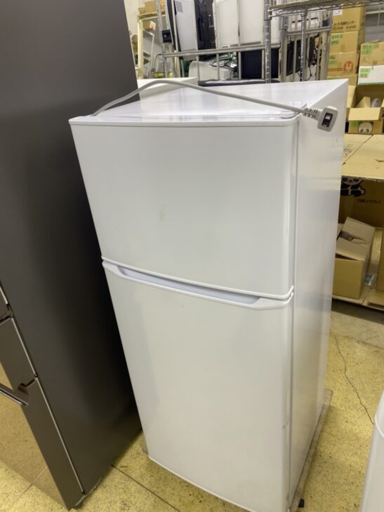 新規購入 ハイアール Haier 冷凍冷蔵庫 JR-N130A 130L 2018年製 スリムボディ 強化ガラストレイ 耐熱性能天板 0423 