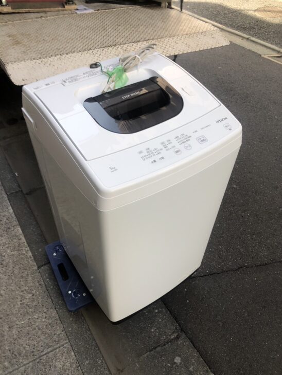 取引日立 HITACHI NW-50G W [全自動洗濯機 5kg ピュアホワイト] 2022年製 展示 デモ品 5kg以上