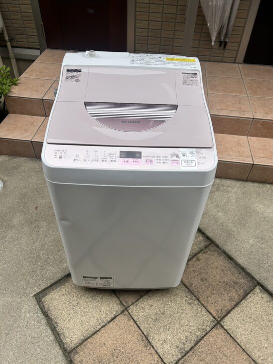 凹みありの乾燥機能付き洗濯機（SHARP ES-TX5A-P 2017年製）を無料で 