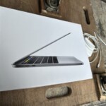 Apple（アップル）MacbookPro A1706