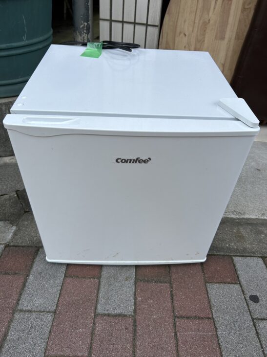 comfee（コンフィー）45L 1ドア冷蔵庫 RCD45WH/E 2022年製