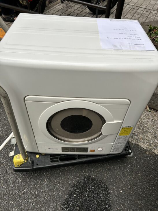 Panasonic（パナソニック）除湿形電気衣類乾燥機 NH-D603 2020年製