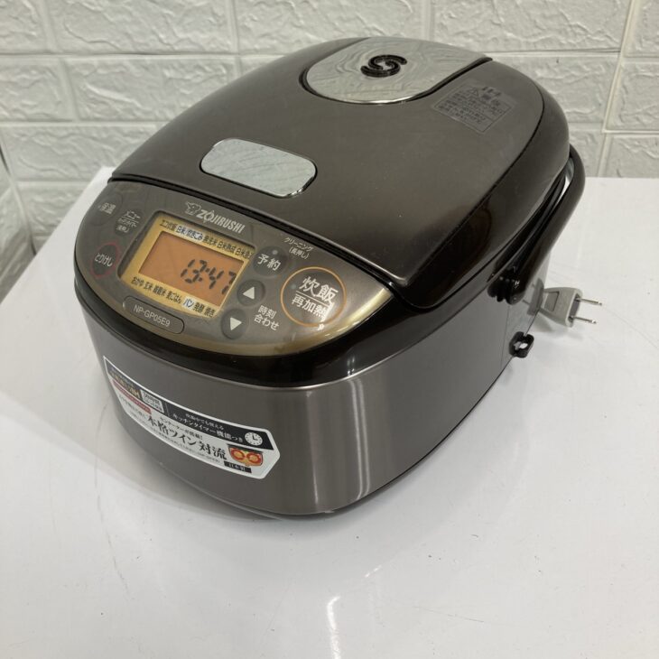 ZOJIRUSHI（象印）IH炊飯ジャー 豪熱沸とう NP-GP05E9 2023年製