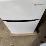 Hisense（ハイセンス）93L 2ドア冷蔵庫 HR-B95A 2017年製