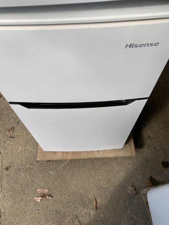 Hisense（ハイセンス）93L 2ドア冷蔵庫 HR-B95A 2017年製